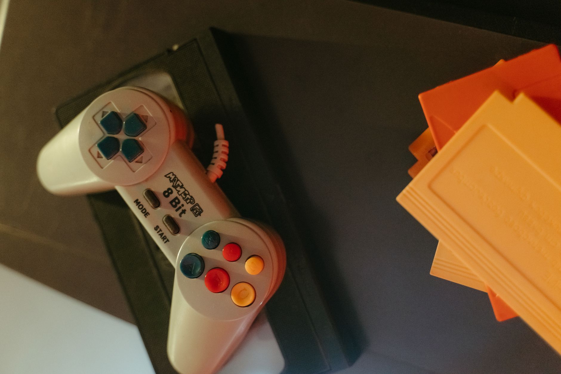 Retro Controller und Spielmodule